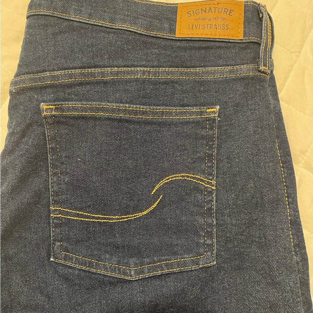 High rise, Levi’s jeans